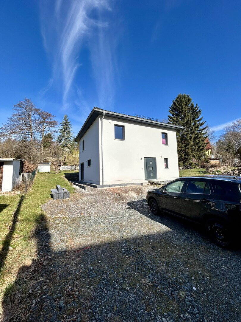 Stilvolle Stadtvilla in naturnaher Traumlage - modernes Wohnen mit Lebensqualität – Gornau – Vorschaubild 2