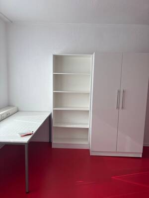 In Uninähe * Saniert & möbliert * 1-Zi.-Appartement * Sofort bezugsfertig !!! * – 1069 Dresden – Vorschaubild 3