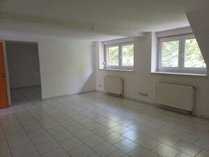 2 Wohnungen übereinander (Maisonette -sofort frei +Wohn.1.OG vermietet+ kernsaniert und renoviert+ mit Balkonen, Garten und Garage, in St. Ingbert-SÜD – 66386 Sankt Ingbert – Vorschaubild 2