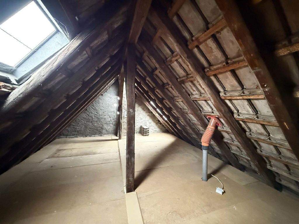 Mitten in Mainz-Finthen Rentables 4-Parteienhaus mit eigener Duplex-Garage – Mainz – Vorschaubild 9