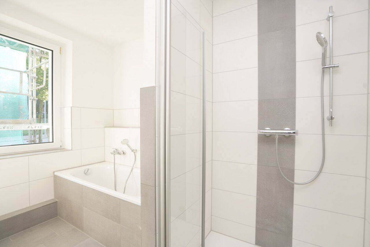 Frisch saniert / Ebenerdige Dusche / Balkon – Chemnitz – Vorschaubild 4