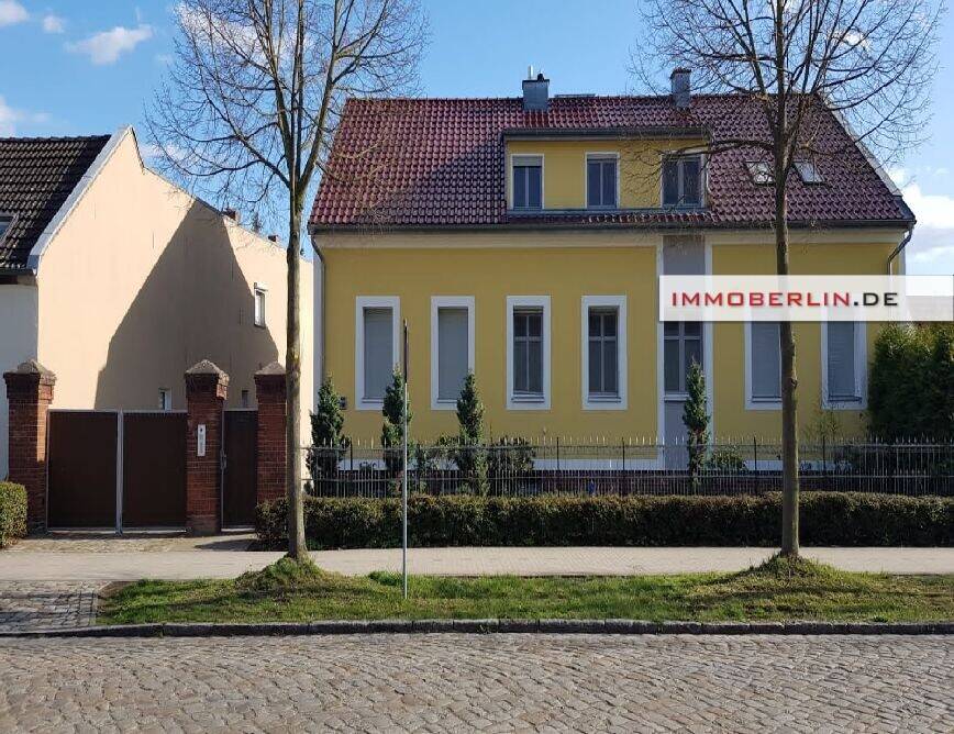 IMMOBERLIN.DE - Exzellentes Anwesen mit sanierten Gebäuden & Grundstückspotential – Großbeeren – Bild 1 von 9