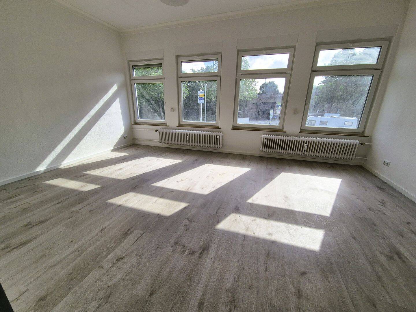 Modernisierte Wohnung in zentraler Lage – Gelsenkirchen – Vorschaubild 3