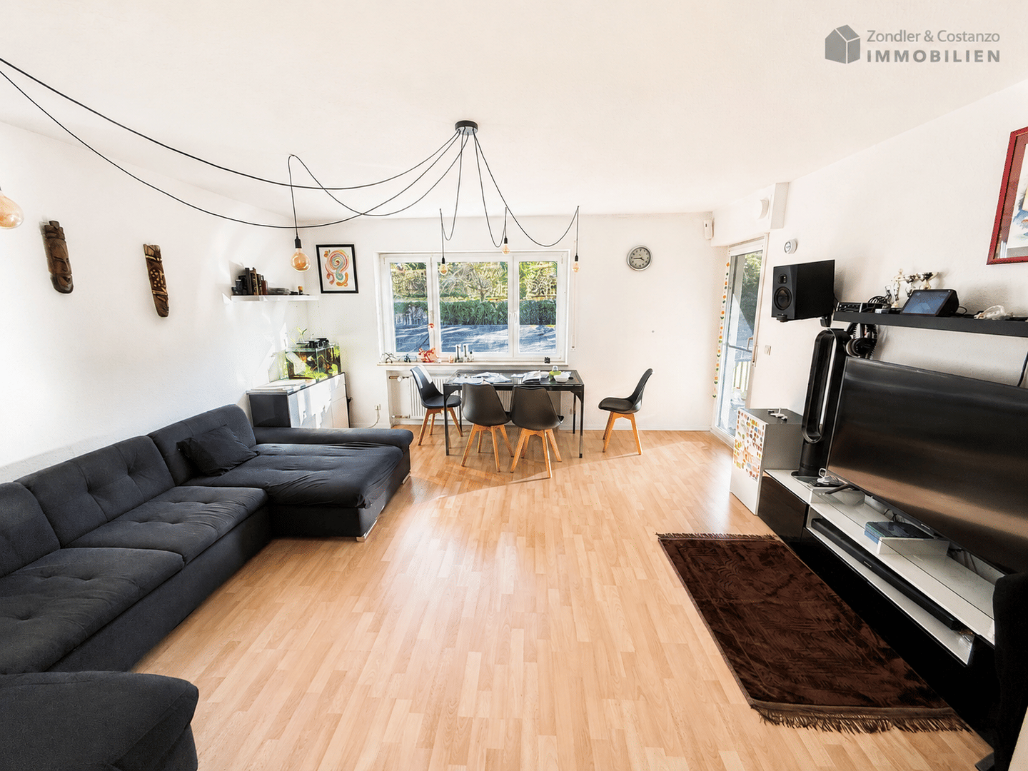 RENOVIERT! Attraktive, große und gut ausgestattete 3-Zi.-Whg. * TL-Bad / Balkon / Pkw-Stpl. *