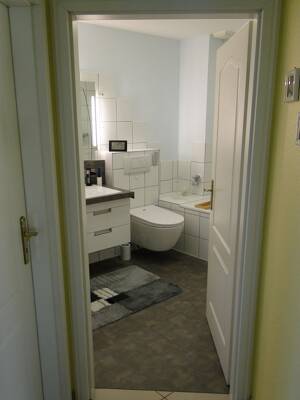 2 Häuser zum Preis von einem! Perfektes Wohnen mit Garten, Terrasse und Garage, zzgl. Kapitalanlage – 51069 Köln – Vorschaubild 7