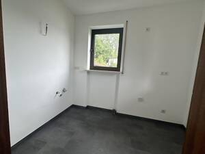 Modernisierte 1-ZW mit Balkon und neuem Badezimmer in Versbach ab dem 01.09.2026! – 97078 Würzburg – Vorschaubild 4