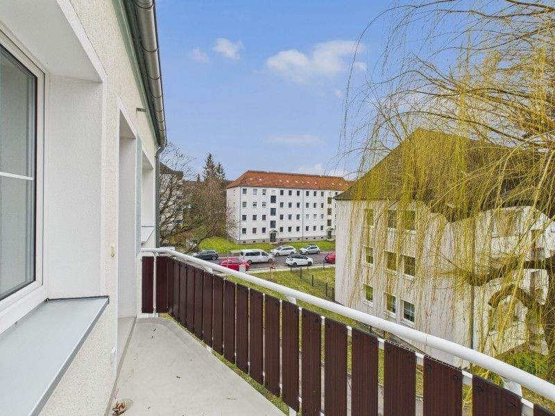3-Raum-Wohnung mit Balkon auf dem Sonnenberg – Chemnitz – Vorschaubild 4