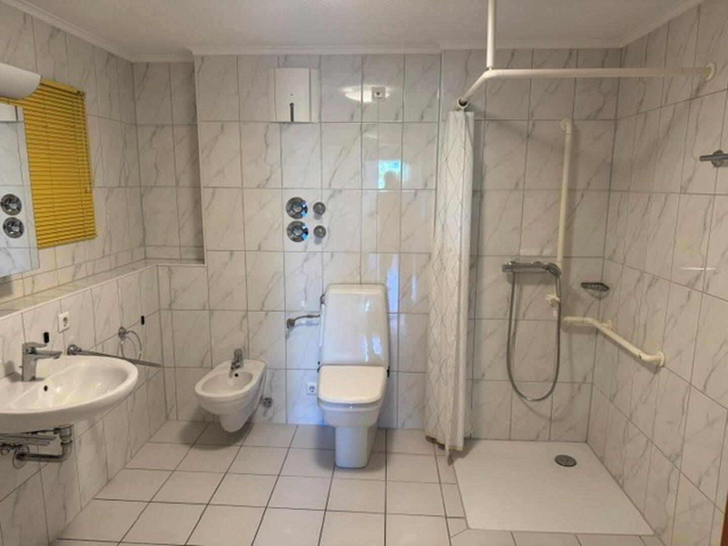 attraktive & seniorengerechte 3-Zimmerwohnung im Königspark (Seniorenresidenz) zu verkaufen – Regensburg – Vorschaubild 9