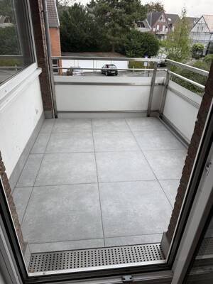 Top Lage in Heerdt - Top Wohnung - sehr gut geschnittene 4-Zimmer Wohnung - neue Küche – 40549 Düsseldorf – Vorschaubild 8