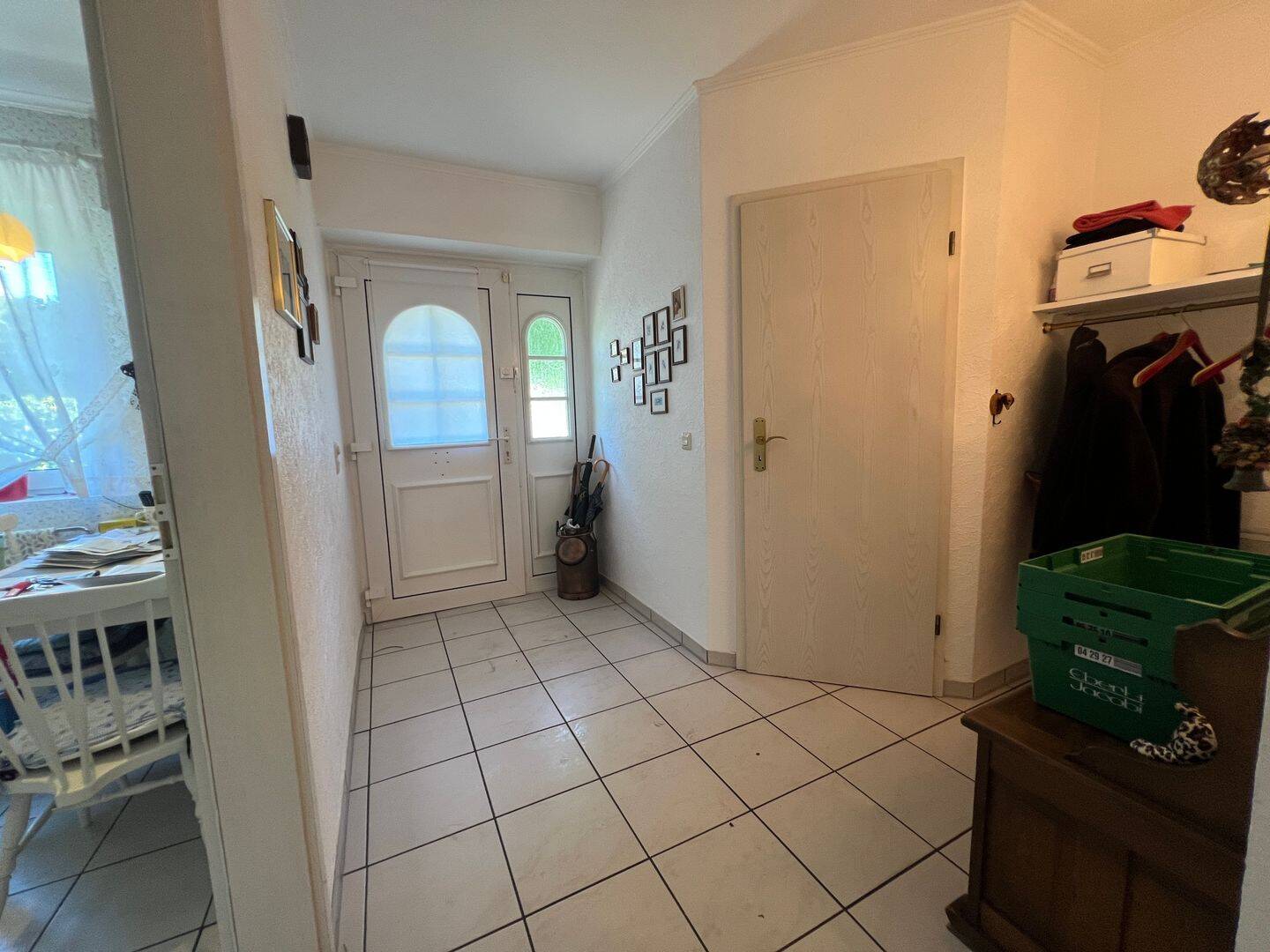 Doppelhaushälfte mit sonnigem Garten // 3-4 Schlafzimmer // Garage // in Spielstraße – Duisburg – Vorschaubild 6