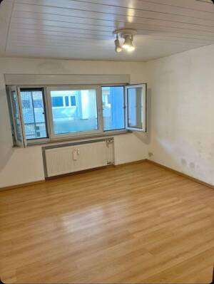 Unvermietete 3-Zimmer-Wohnung mit zwei Balkonen & Hobbyraum in Stuttgart-West – 70176 Stuttgart – Vorschaubild 2