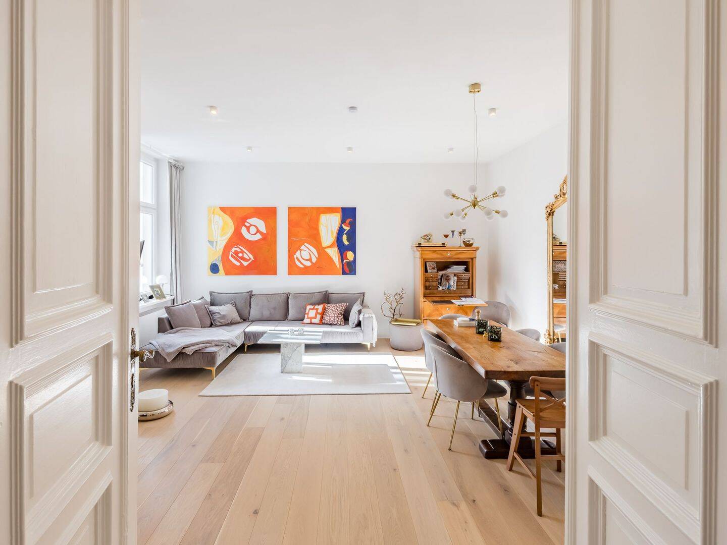 Hochwertig sanierte 4-Zimmer-Wohnung mit Balkon nahe KaDeWe – Berlin – Bild 1 von 9