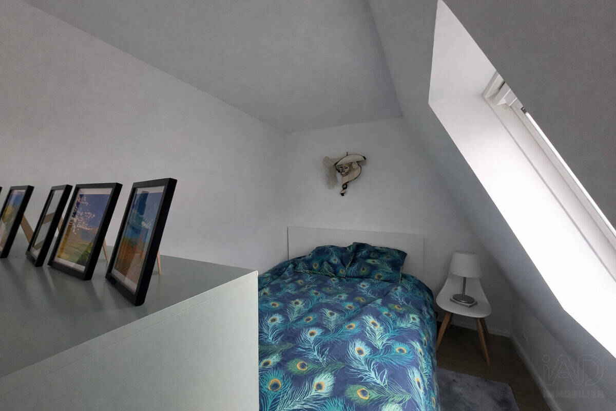 Stilvolle Dachgeschosswohnung in Hamburg mit sofortigem Nutzwert – Hamburg – Vorschaubild 6