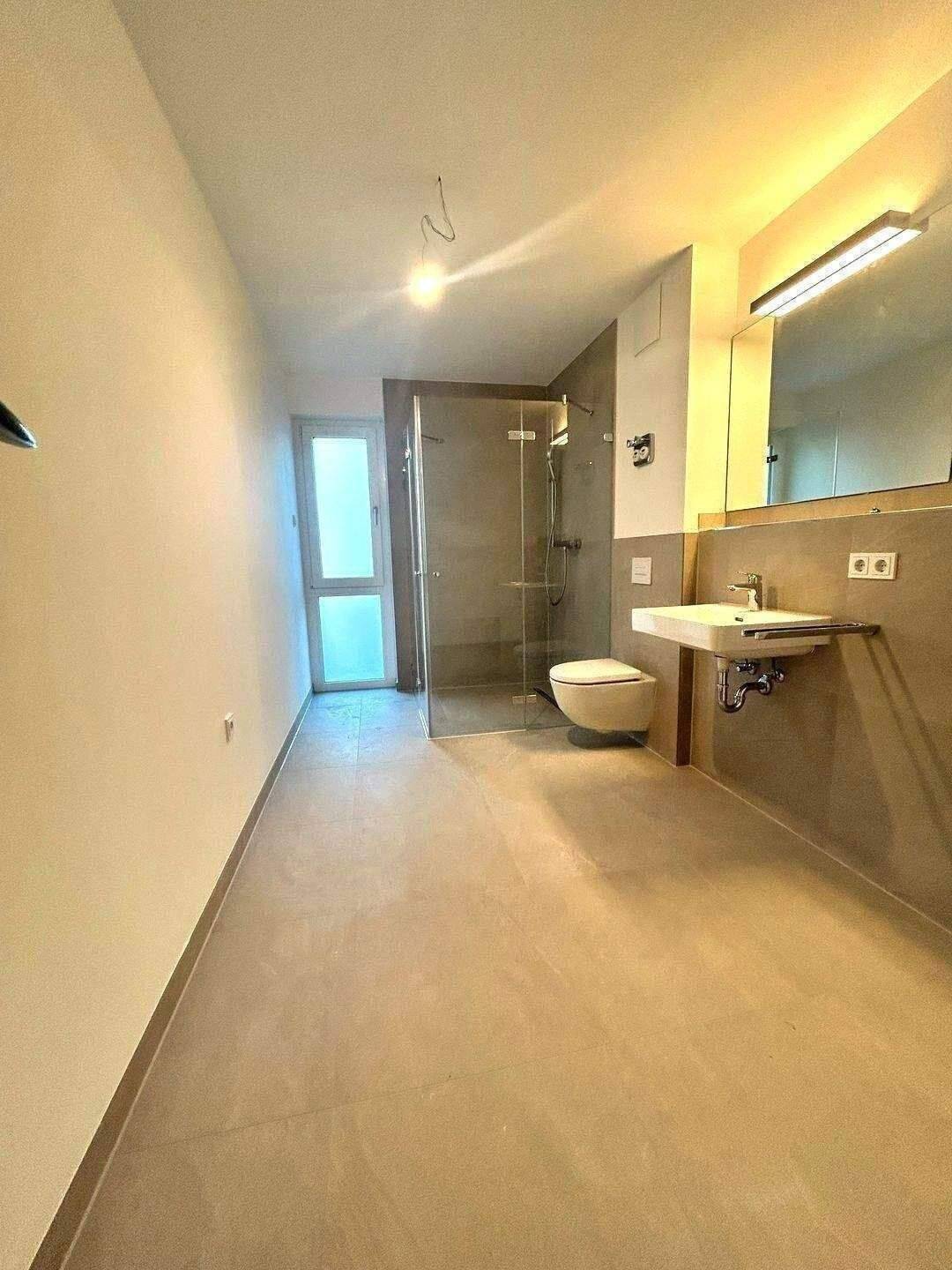 Exklusiver Neubau: 2 Zimmer-Wohnung Balkon überdacht | EBK | Abstellraum | TG – Nürnberg – Vorschaubild 4