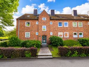 Vermietete 2-Zimmer-Erdgeschosswohnung mit Terrasse und direkter Parklage in Kiel-Elmschenhagen