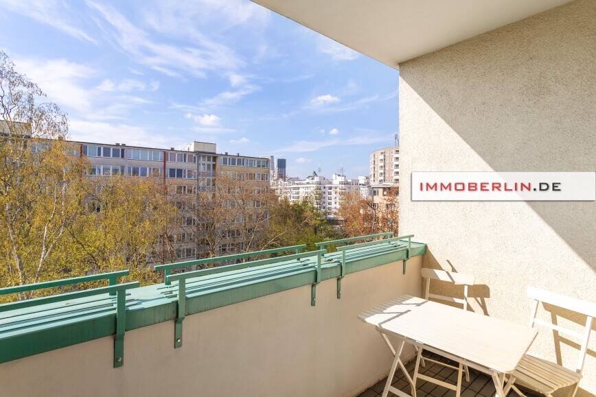 IMMOBERLIN.DE - Sehr angenehme Wohnung mit Westloggia nahe dem KaDeWe im Bayerischen Viertel – Berlin – Vorschaubild 2