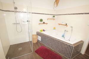 Traum-Zuhause*Terrassenwohnung mit 2 eigenen Gärten – 4178 Leipzig – Vorschaubild 4