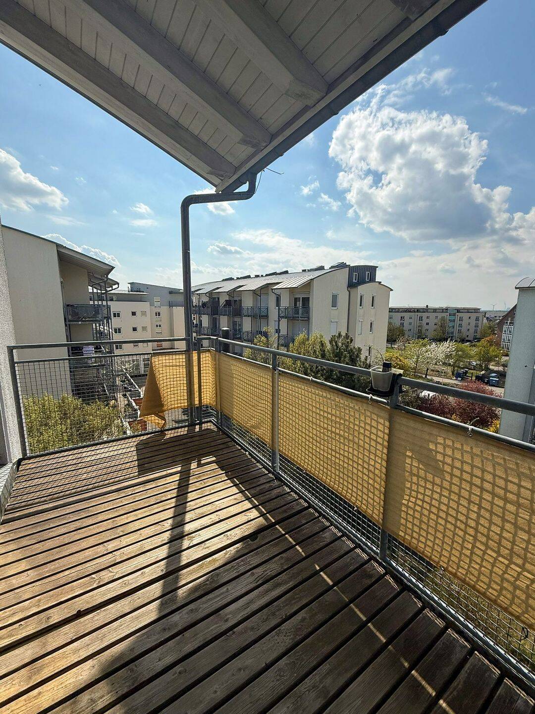 Wohnungspaket mit über 6% Rendite, besonderer Galeriewohnung und guter Anbindung nach Leipzig