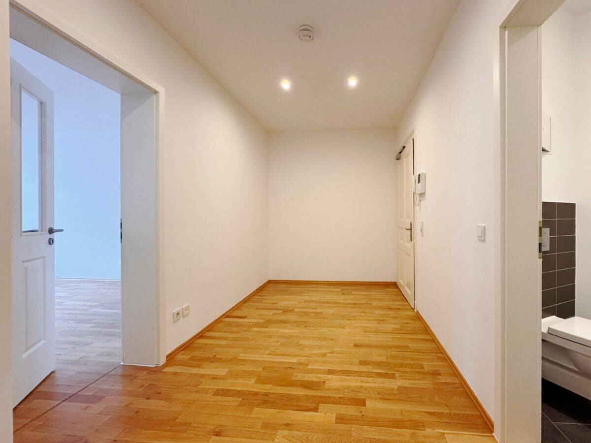 *** 2 Zimmer * Wohnung * Balkon * Parkett * Fußbodenheizung * Traum im Süden * 08/2026 *** – Leipzig – Vorschaubild 7
