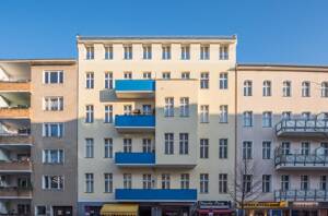Erstattung der Erwerbsnebenkosten: Vermietete 2-Zimmerwohnung mit Balkon im lebendigen Akazienkiez – 10781 Berlin – Vorschaubild 2