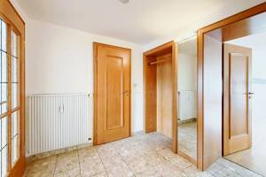 Trier-Filsch: Reihenmittelhaus als 3-FH mit zwei Balkonen, zwei Garagen & zwei PKW-Außenstellplätzen – 54296 Trier – Vorschaubild 9