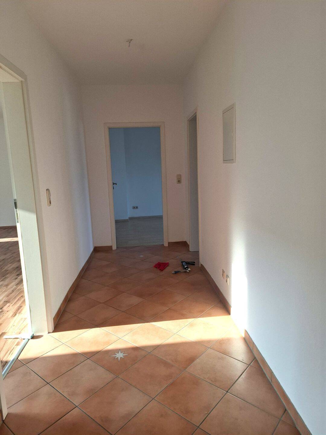 Elegante 3-Zimmer-DG-Wohnung in Südfriedhof, Kiel – Kiel – Vorschaubild 6