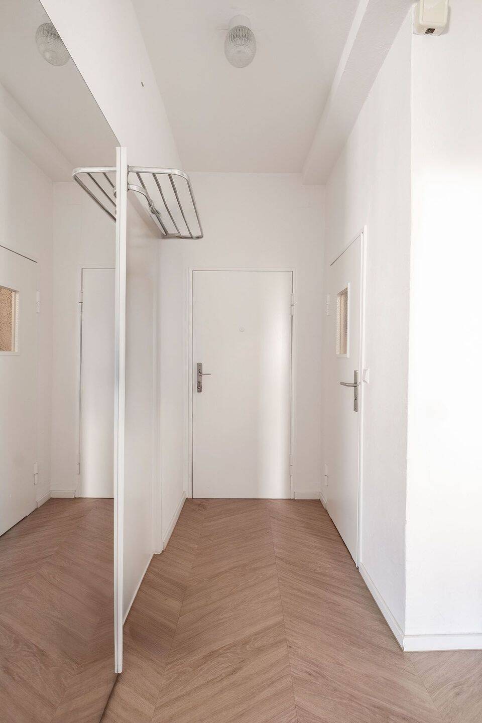 Bezugsfertige Wohnung mit Süd-Ost Balkon und PKW-Stellplatz – Berlin – Vorschaubild 6