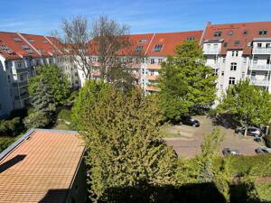 NEU! *1 Kaltmiete frei * 3-Raum Maisonette-Wohnung mit großzügigem Atelier – Stauffenbergallee 23, 99085 Erfurt – Vorschaubild 2