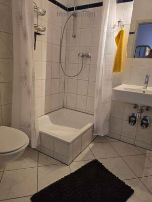 Möblierte 2-Zimmer-Wohnung im 2. Obergeschoss - All Inclusive! – 10999 Berlin – Vorschaubild 3