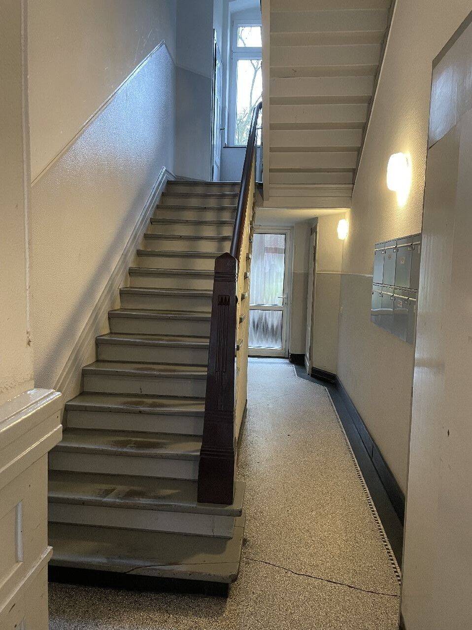 Düsseldorf-Unterbilk! 2-Zimmer-Altbauwohnung mit Wohnküche nähe Lorettostraße! – Düsseldorf – Vorschaubild 3