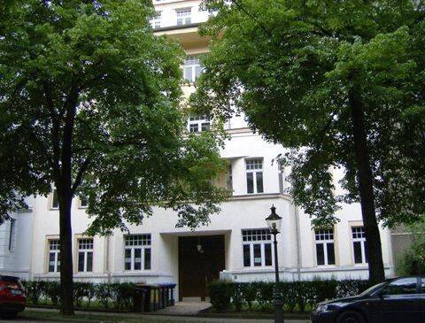 Helle 2-Raumwohnung mit Balkon in ruhiger Straße – Chemnitz – Vorschaubild 2