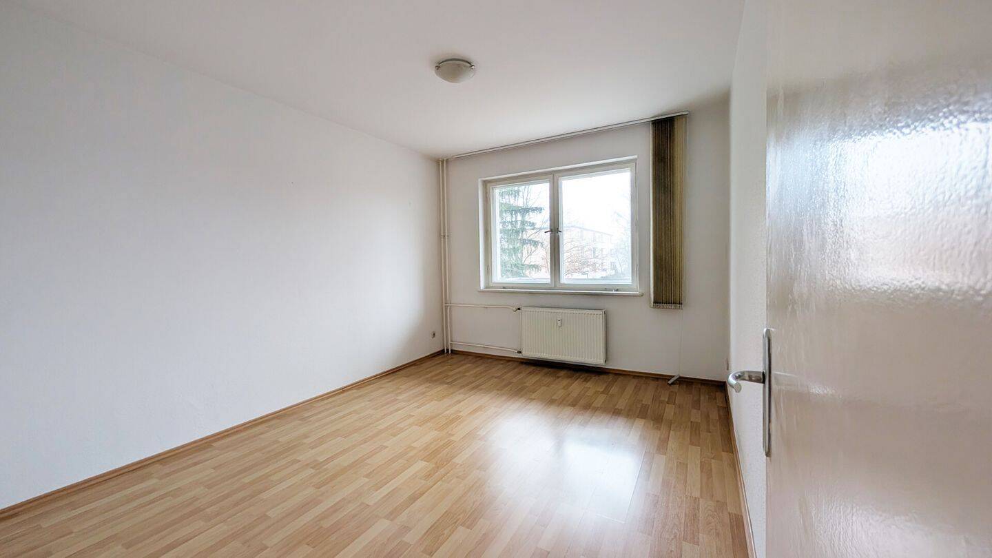 Bezugsfreie 4-Zimmer-Maisonette mit Tageslichtbad & zwei Balkonen – Berlin – Vorschaubild 3