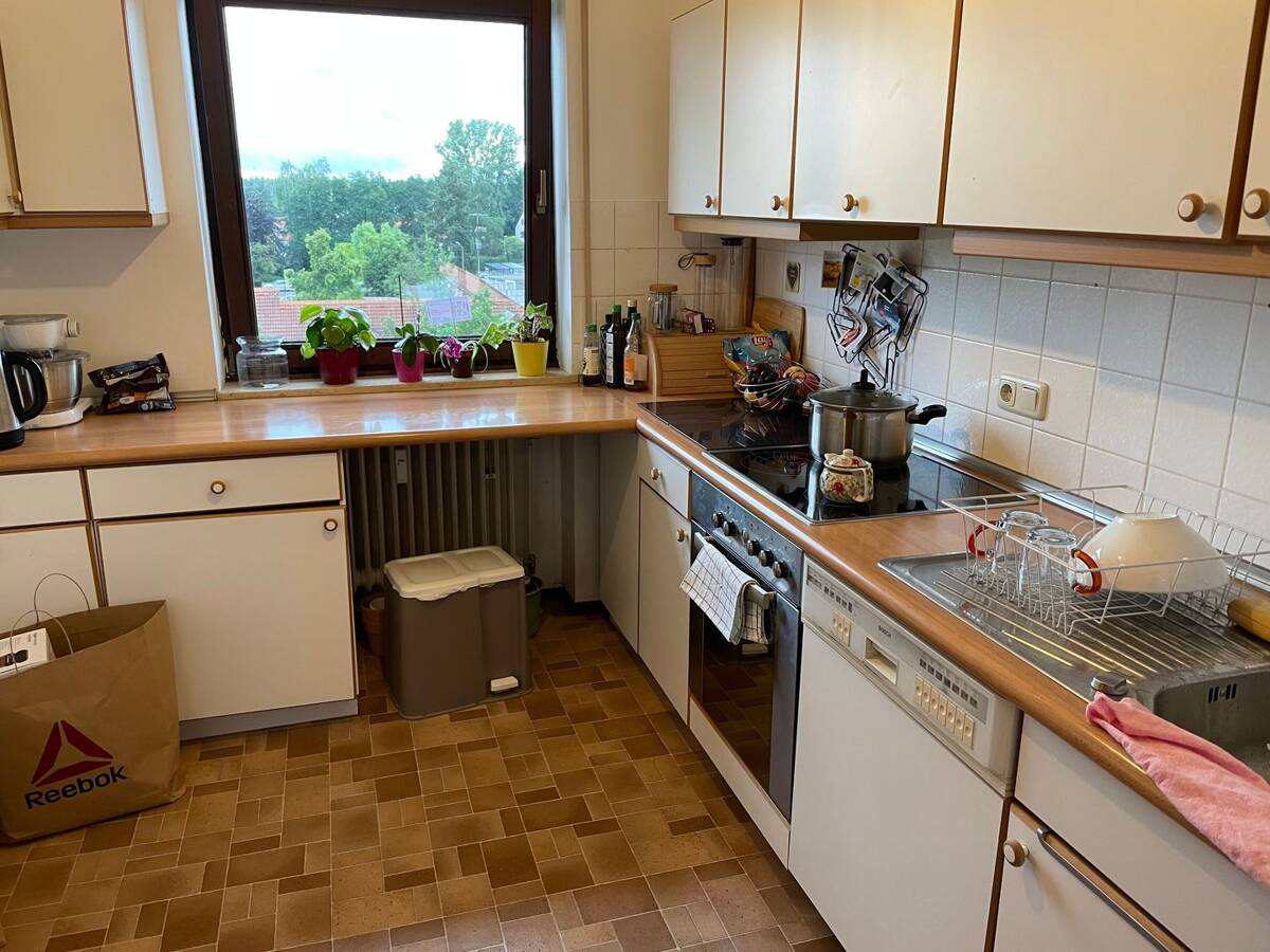 Schöne, sonnige 3-Zimmer-Wohnung mit geräumigen Südbalkon – 91058 Erlangen – Bild 1 von 9