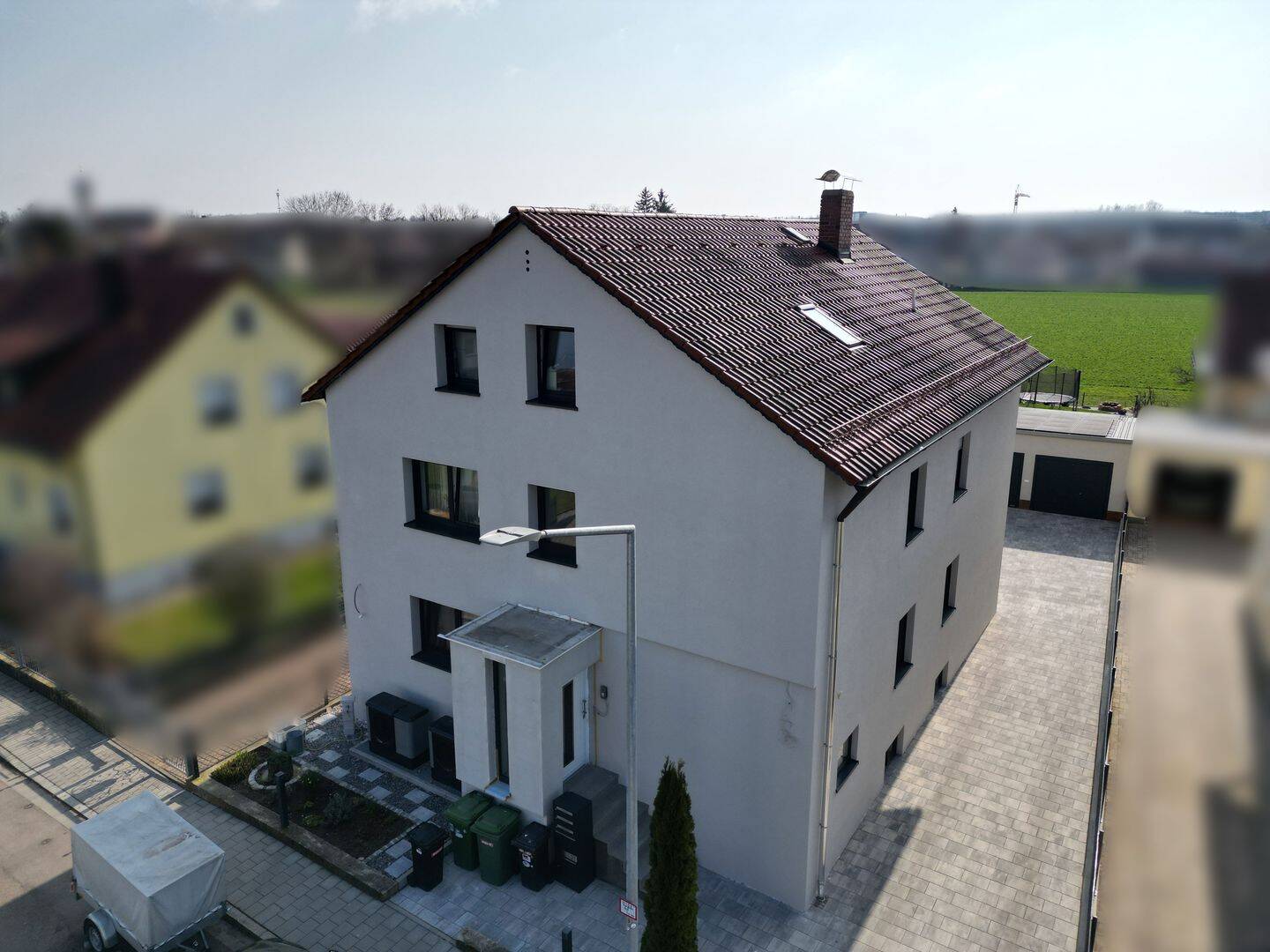 Luxus-MFH in Regensburg - kernsaniert, Garten, Pool & PV-Anlage auf Neubauniveau! – Regensburg – Vorschaubild 3