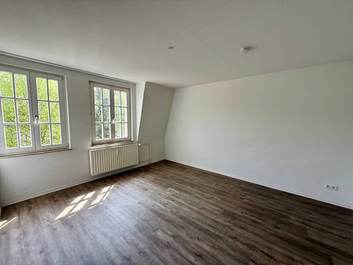 SOMMERAKTION* Gemültiche 3 Zimmer Dachgeschosswohnung in ruhiger Lage! – Rosenbergstr. 9, 47259 Duisburg – Bild 1 von 5