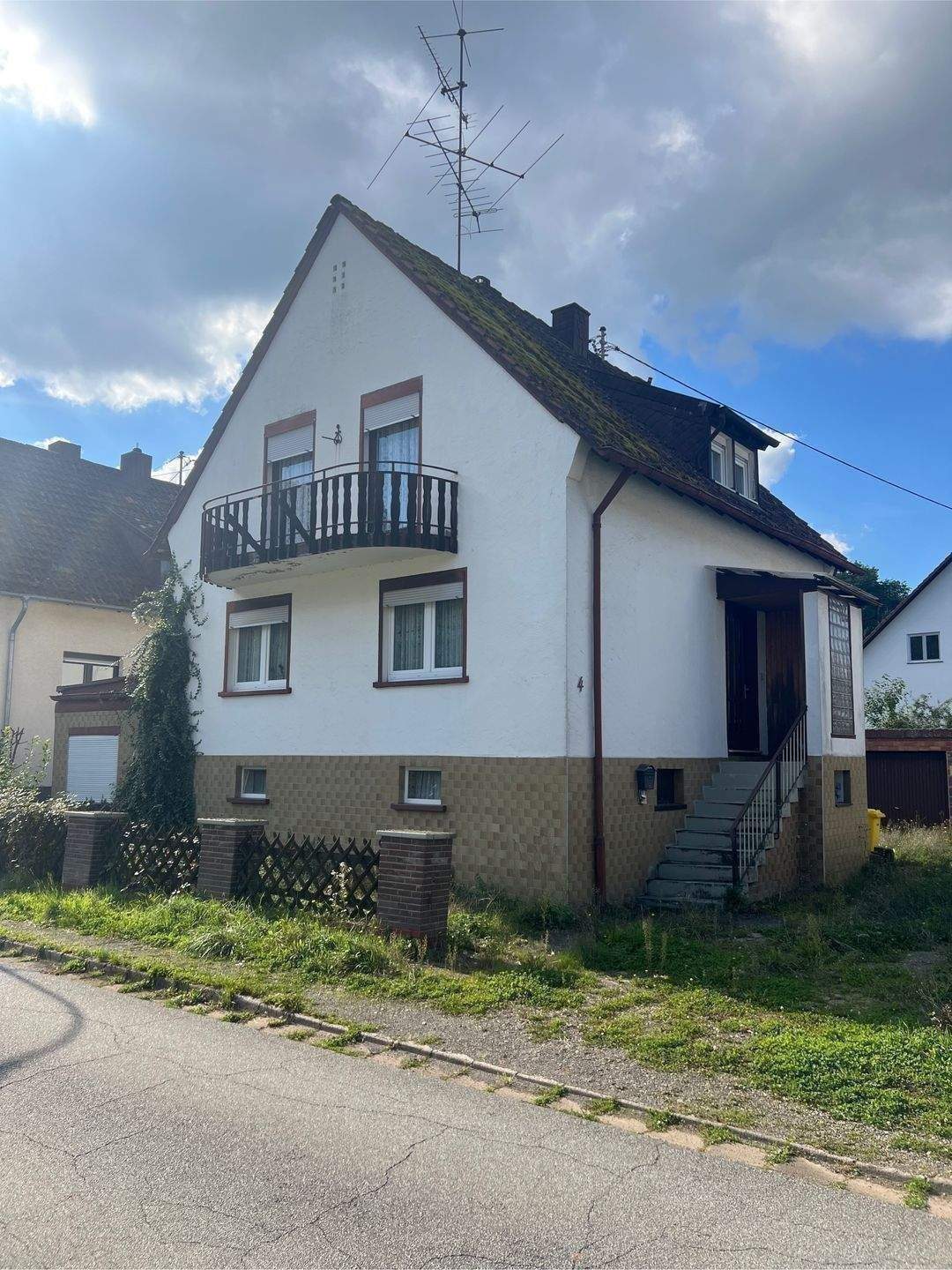 Freistehendes Einfamilienhaus in Zweibrücken- Mittelbach – Zweibrücken – Bild 1 von 9