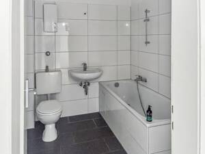 Sanierte 3,5-Zimmer-Wohnung mit Balkon in Mülheim Styrum. – 45476 Mülheim an der Ruhr – Vorschaubild 6