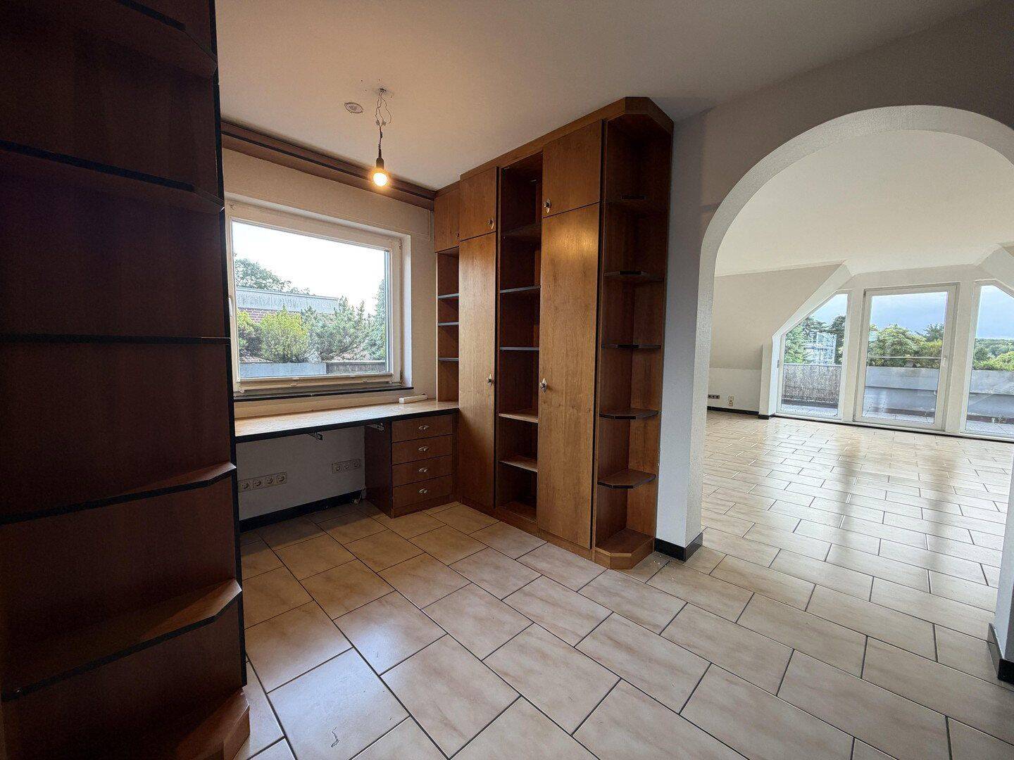 +++RESERVIERT+++ Maisonette-Wohnung mit großem Sonnenbalkon inkl. Tiefgarage in Oberhausen-Alsfeld – Oberhausen – Vorschaubild 6