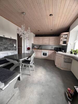 Wohnen im Grünen: Gepflegte 2-Zimmer-Wohnung in Feuchtwangen – 91555 Feuchtwangen – Vorschaubild 4