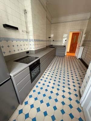 Traumwohnung zu vermieten/ neue Küche/ Doppelbalkon/ Traumlage / lichtdurchflutet/ ab sofort verfügbar/ vereinbaren Sie einen Termin – 20146 Hamburg – Vorschaubild 6