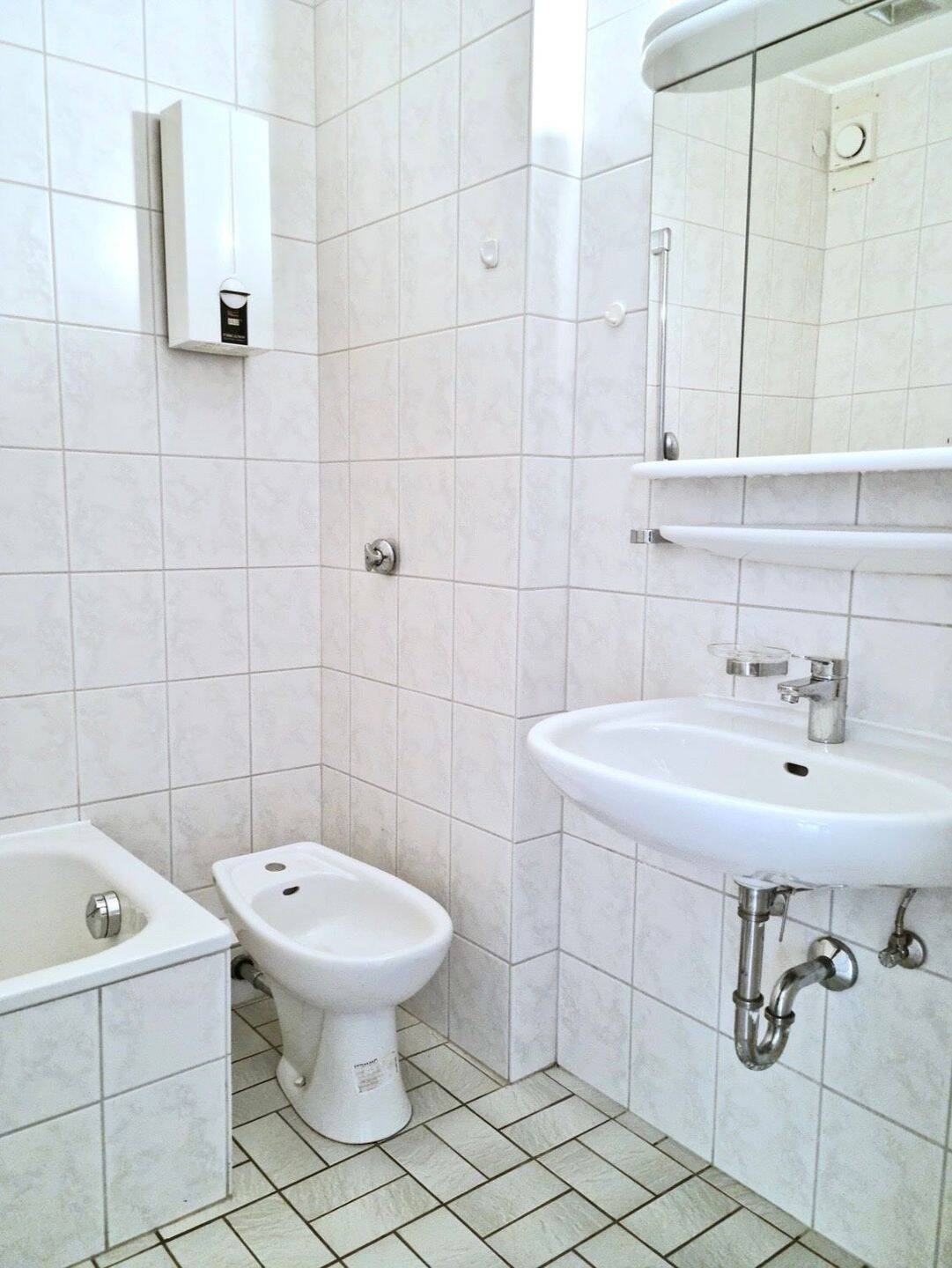 Helle 2-Zimmer-Wohnung mit Balkon und Stellplatz – Bielefeld – Vorschaubild 8