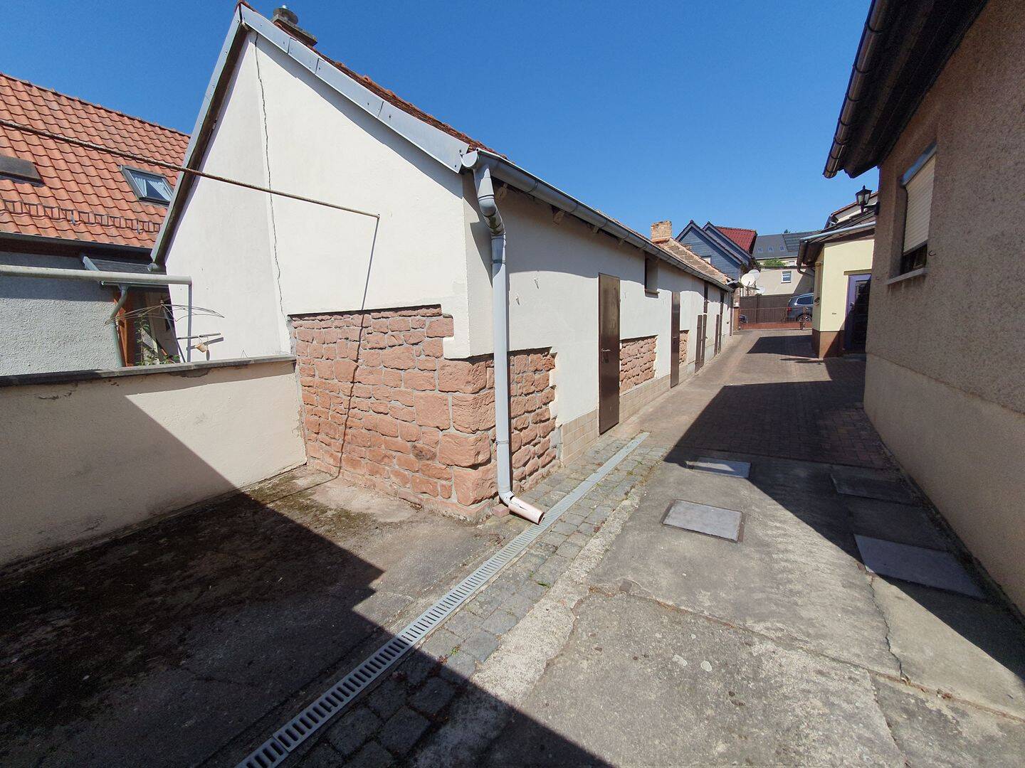 Doppelhaushälfte mit Potenzial – Sofort bezugsfrei zum Schnäppchenpreis! – Eisleben – Vorschaubild 2