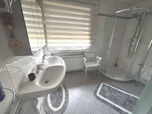 Reihenmittelhaus mit Garage – 47807 Krefeld – Vorschaubild 7