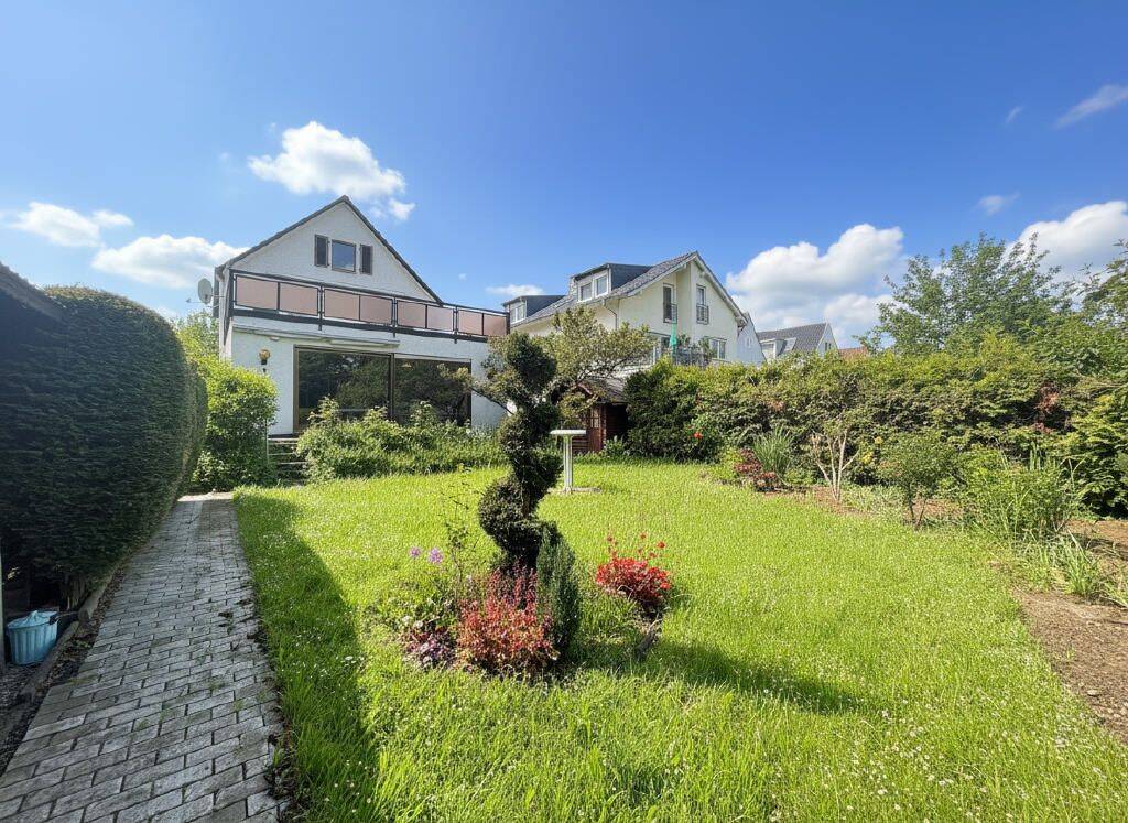 Großzügiges 1-2 Familienhaus mit Terrasse und traumhaftem Garten in Top-Wohnlage der Mainzer Oberstadt – Mainz – Vorschaubild 3