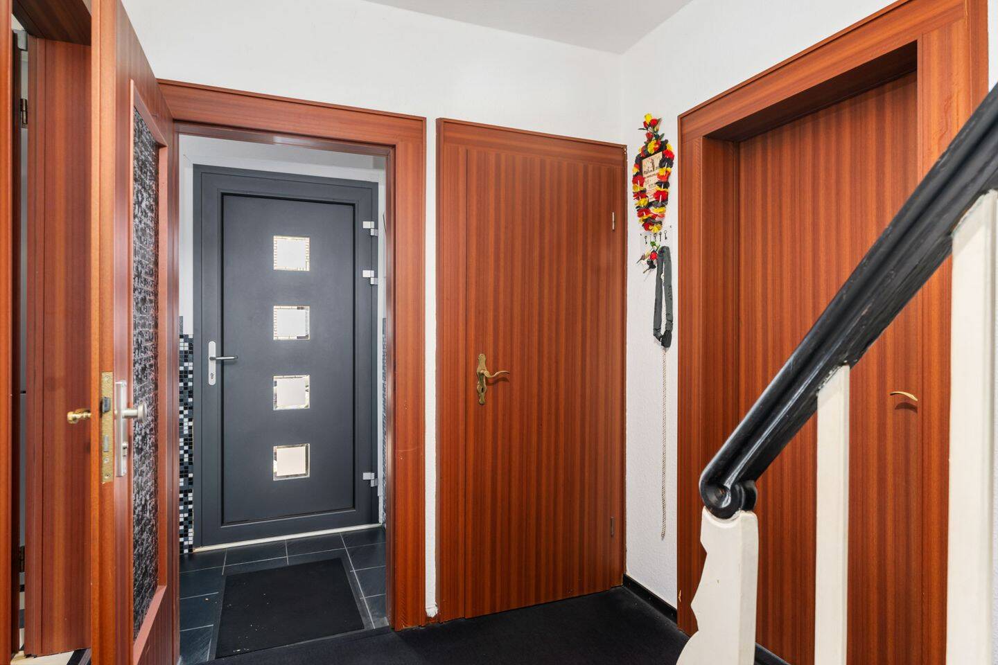Bremen - Überseestadt | Charmantes Wohnhaus mit Kaminofen, Balkon und ausgebautem Dachgeschoss – Bremen – Vorschaubild 2
