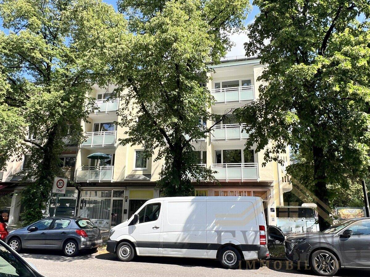 2 Mehrfamilienhäuser mit insg. 16 Wohnungen und 3 Gewerbeeinheiten in München-Berg am Laim – 81673 München – Bild 1 von 9