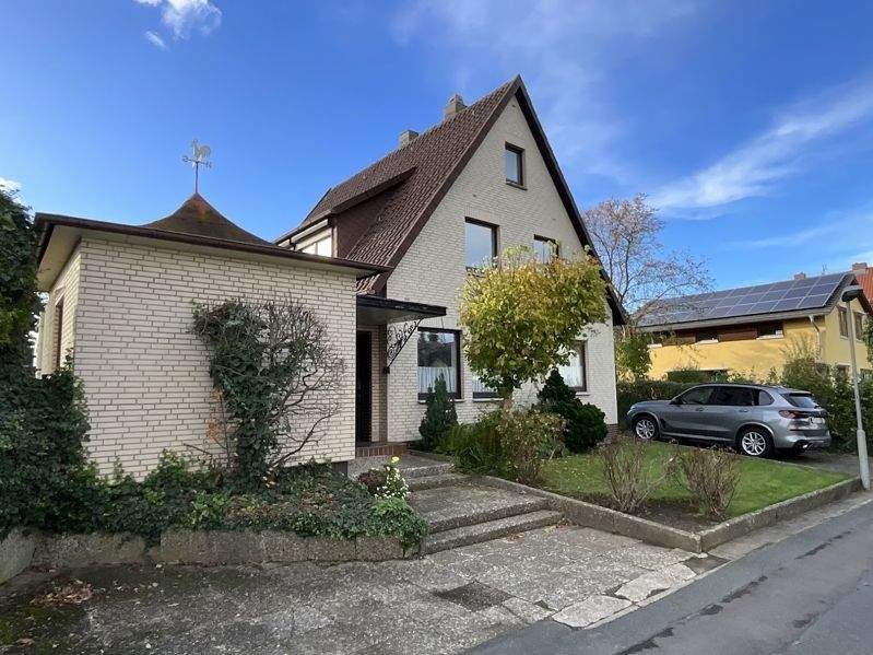 Einfamilienhaus mit angrenzenden Baugrundstück in besonders schöner Lage von Wolfenbüttel – Wolfenbüttel – Vorschaubild 3