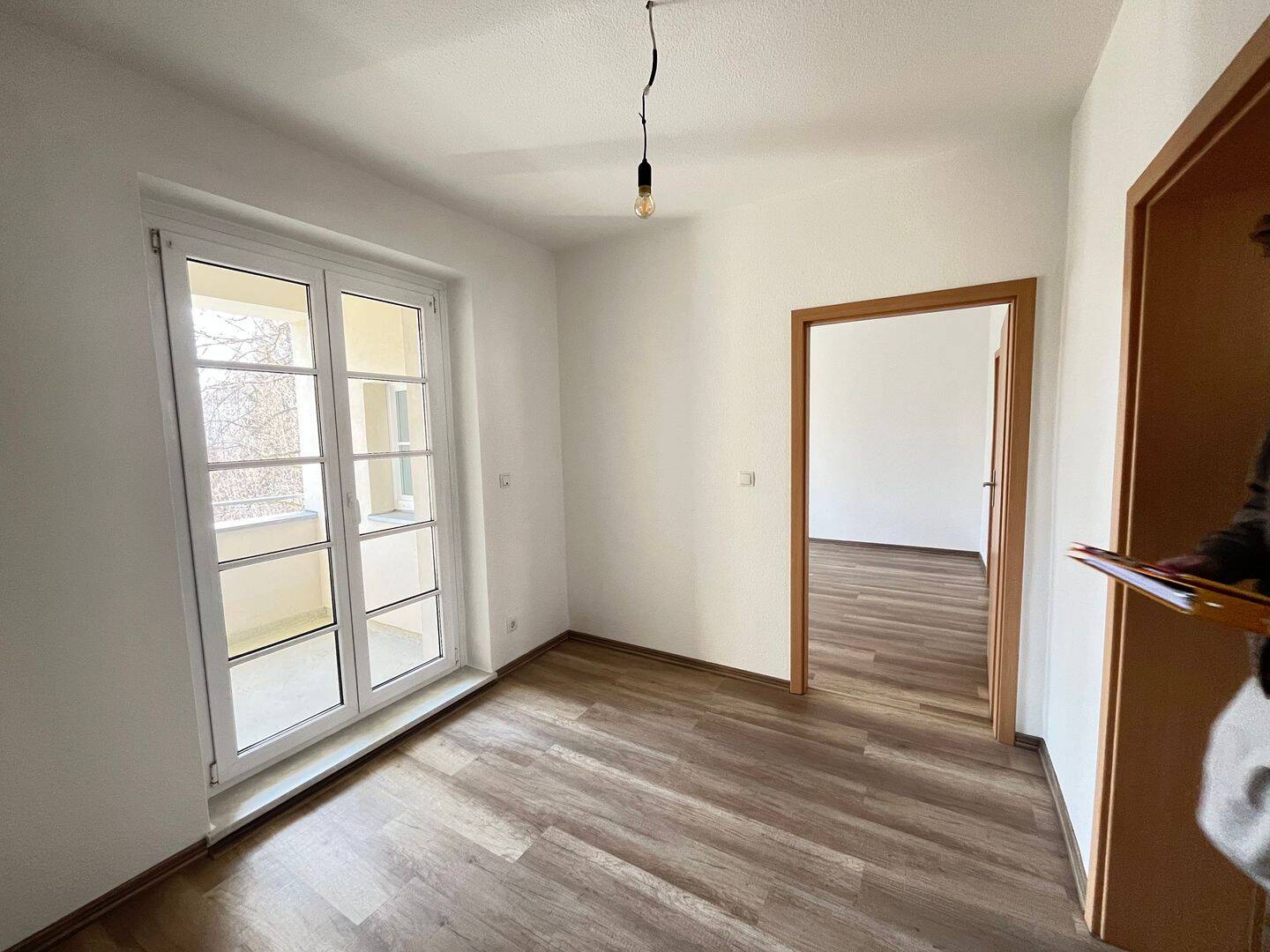 Charmante 2-Zimmer-Wohnung mit Balkon in Chemnitz, Bernsdorf – Chemnitz – Vorschaubild 7