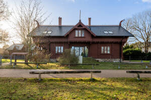 Living in a listed building - attic apartment with 4 rooms on Jungfernsee in a premium location – 14467 Potsdam – Vorschaubild 2