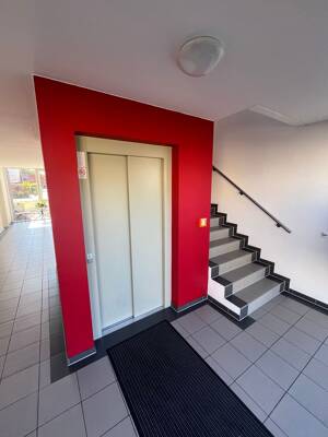 Große 2-Zimmer-Wohnung mit Dachterrasse – 31582 Nienburg (Weser) – Vorschaubild 2